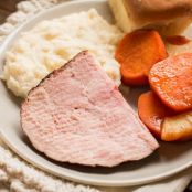 SLOW COOKER HAM AND SWEET POTATOES