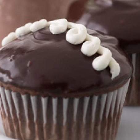 Blackk & White Cupcake (Hostess Cupcakes)