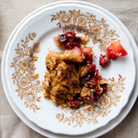 Cranberry Apple Raisin Crisp