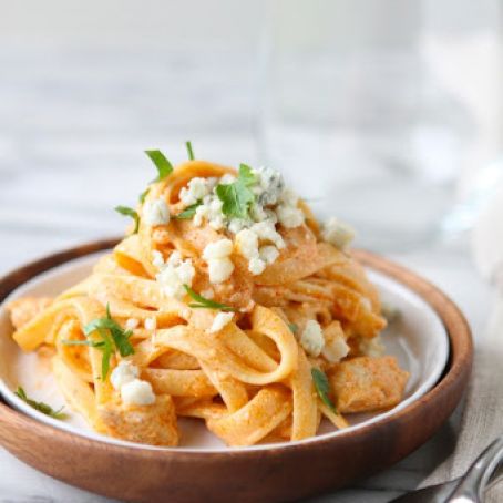 Buffalo Chicken & Blue Cheese Fettuccine Alfredo