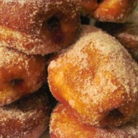 Berliner Pfannekuchen (German Doughnuts)
