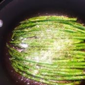 PAN SAUTE ASPARAGUS