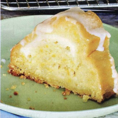 Lemon Tunnel-of-Love Tea Cake