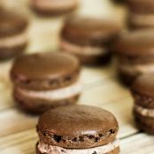 Cookies n’ Cream Macarons