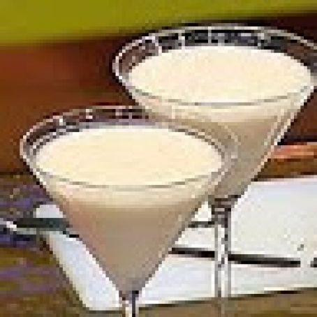 Vodka-Vanilla Kiss-Me-Tini