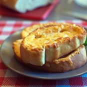 Claim Jumper's Cheese Bread