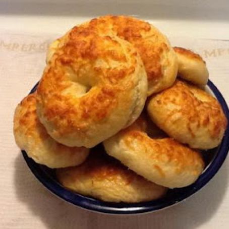 Cheesy Bread Machine Bagels