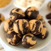 bites - Grain-free Coconut Peanut Butter Chocolate Protein Balls