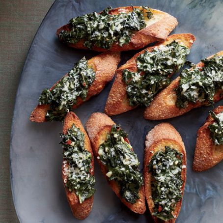 Creamed Kale Toasts