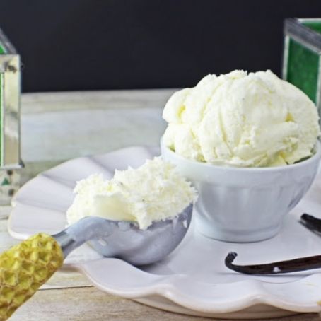 Homemade Vanilla Bean Ice Cream