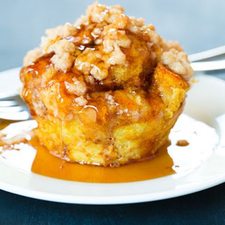 Pumpkin French Toast Muffins with Cinnamon Streusel Topping