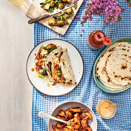 Grilled Shrimp & Tomatillo Fajitas