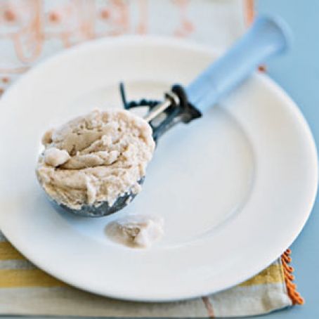 Peanut Butter Banana Ice Cream!