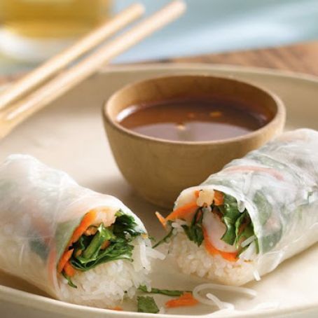 Shrimp Summer Rolls with Dipping Sauce