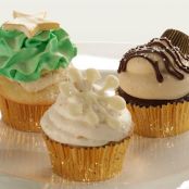 Chocolate Chip Cannoli Cupcake