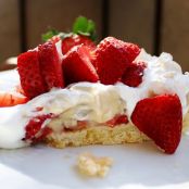 Strawberry Banana Cream Pie