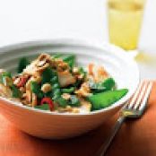 Spicy Chicken Stir-Fry with Peanuts