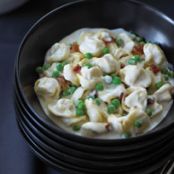 Simple & Creamy Tortellini Alfredo