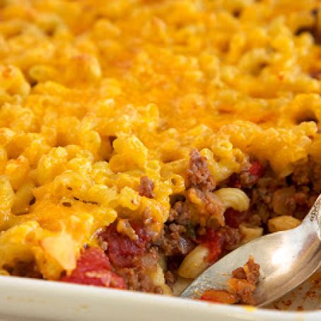 Mac and Cheese burger casserole