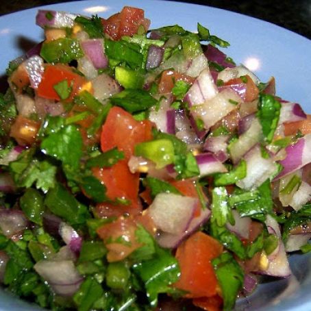 Lise’s Salsa: Pico de Gallo
