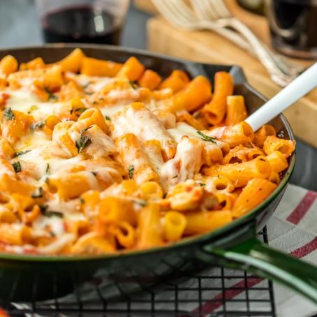 Chicken Parmesan Pasta Skillet (ONE PAN)***
