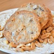 SALTED PEANUT CHOCOLATE CHIP COOKIES
