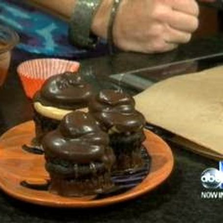 Kneaders Chocolate Peanut Butter cupcakes