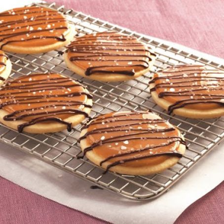 Salted Caramel Shortbread Cookies