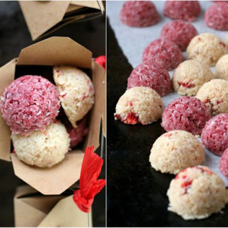 Vanilla-Strawberry Coconut Macaroons (Paleo, Dairy/Gluten/Egg/Refined Sugar Free)