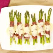 Asparagus Wrapped in Prosciutto with Beurre Blanc