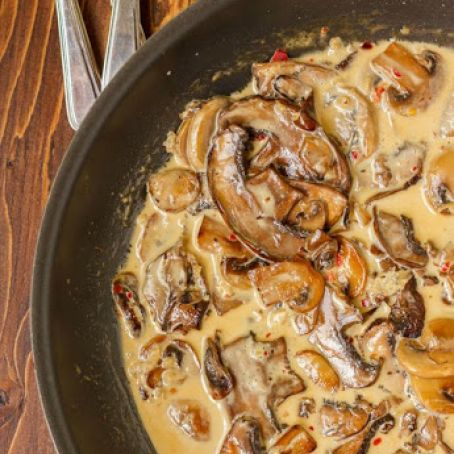 Portobello Mushroom Pasta with Cream Sauce