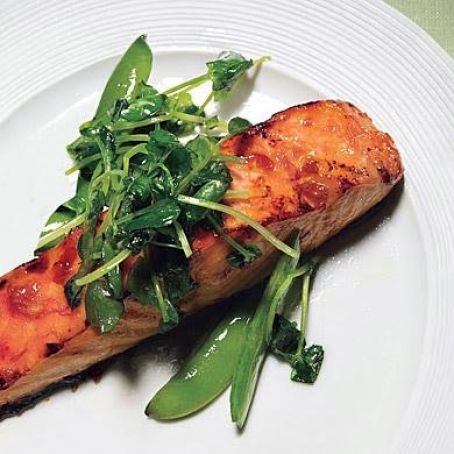 SALMON w/SWEET CHILI GLAZE & SUGAR SNAPS