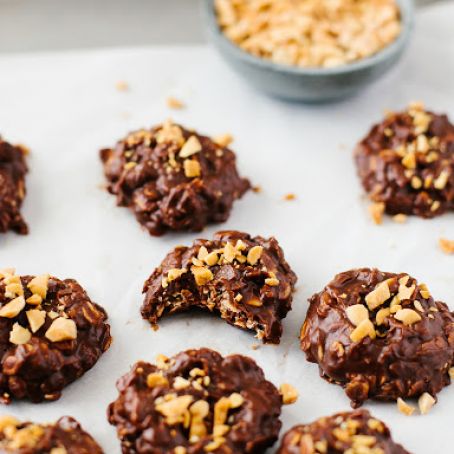 EASY NO-BAKE COOKIES