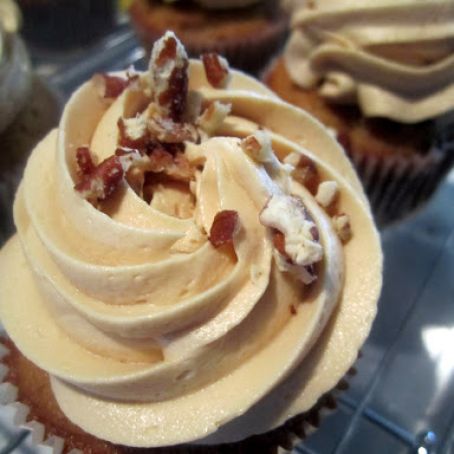 Butter Pecan Cupcakes with Salted Caramel Buttercream Frosting