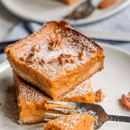PUMPKIN GOOEY BUTTER CAKE