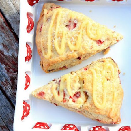 Strawberry Lemonade Scones