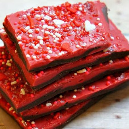 Easy Valentines Day Chocolate Bark