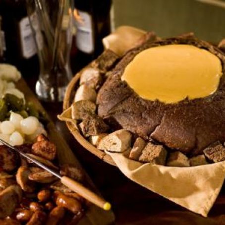 German Cheddar and Beer Fondue