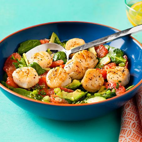 Seared Scallops With Grapefruit- Avocado Salad