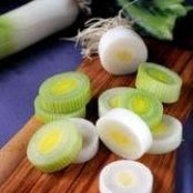 Pasta med purjo, rökt sidfläsk, körsbärstomater honung och mynta