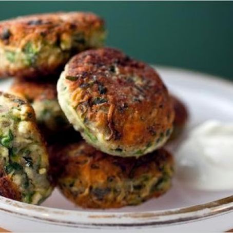 GREEK ZUCCHINI FRITTERS