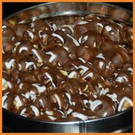 Chocolate-Drizzled Popcorn