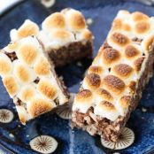 S’mores Krispies Bars
