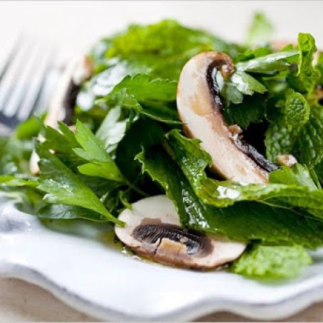 MUSHROOM & FRESH HERB SALAD