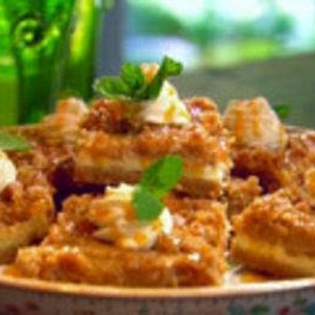 Caramel Apple Cheesecake Bars with Streusel Topping Description Recipe
