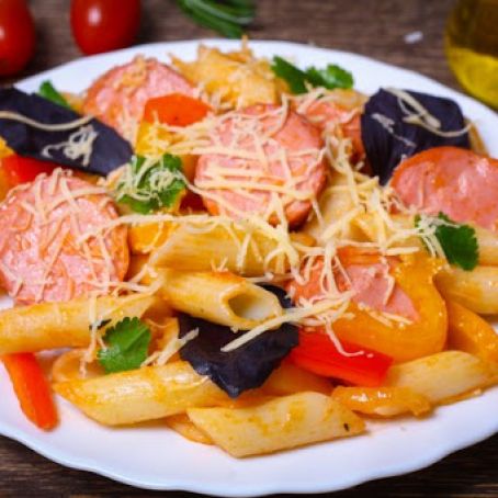 Penne Pasta with Sausage, Peppers & Onions