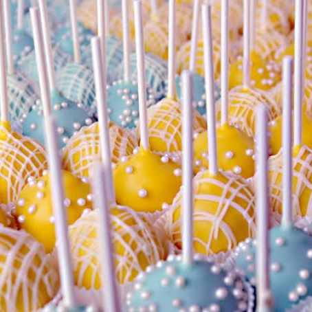 Lemon Cream Cheese Cake Pops