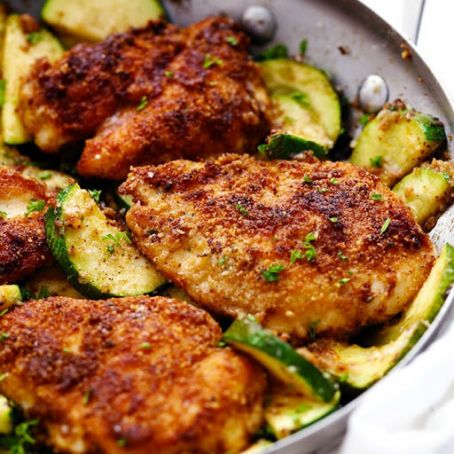 Crispy Garlic Parmesan Chicken with Zucchini