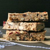 CHERRY-ALMOND GRANOLA BARS