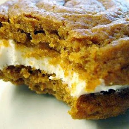 Pumpkin Whoopie Pies